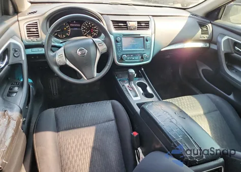 2016 Nissan Altima 2.5 z USA, uszkodzony, nr VIN 1N4AL3AP5GC247165
